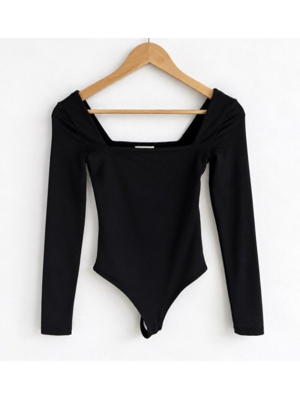 Aritzia Babaton Contour Squareneck Long Sleeve Bodysuit Y2K Minimalist Black XS